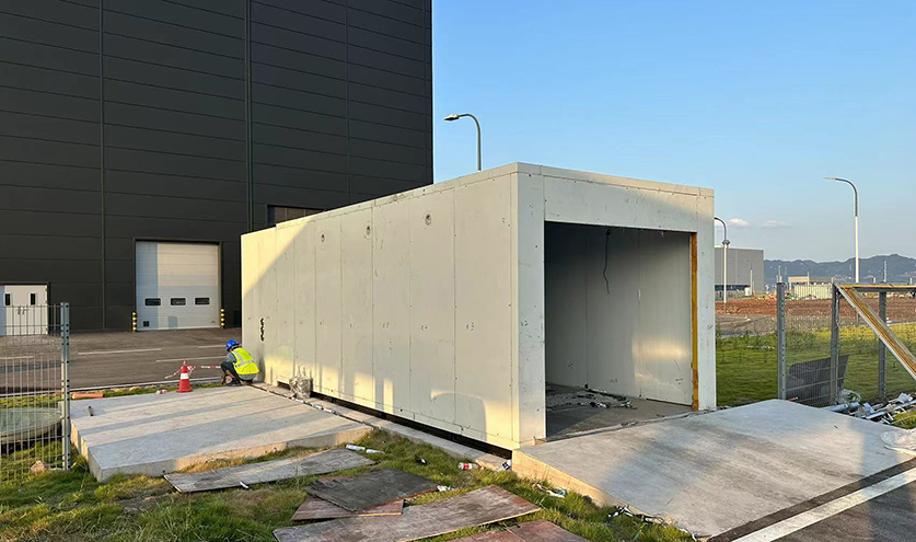 浙江做汽车配件的刘总来厂参观，与我司达成合作