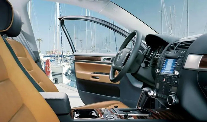 网约车坐不下去？原来是汽车内饰高温老化所致