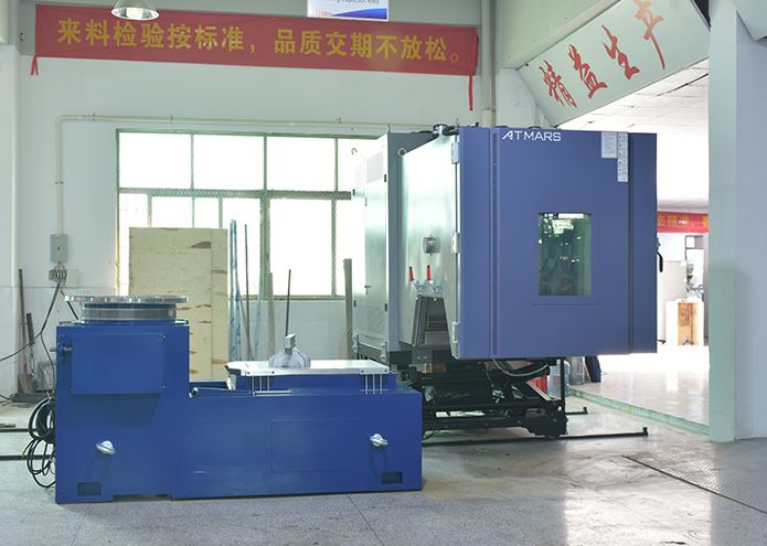 三综合振动香蕉视频APP下载在汽车室内灯的应用